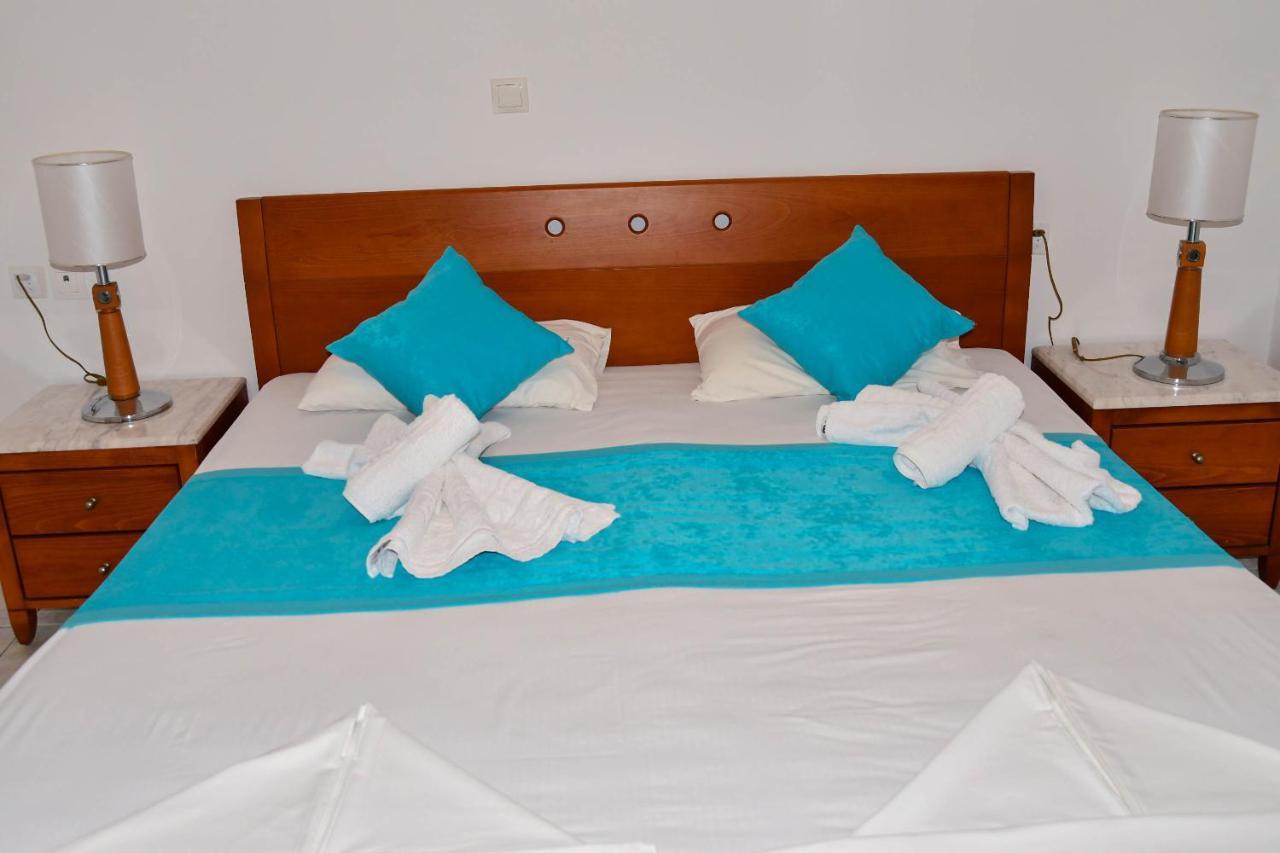 Blue Nest Hotel Tigkaki  Exterior photo